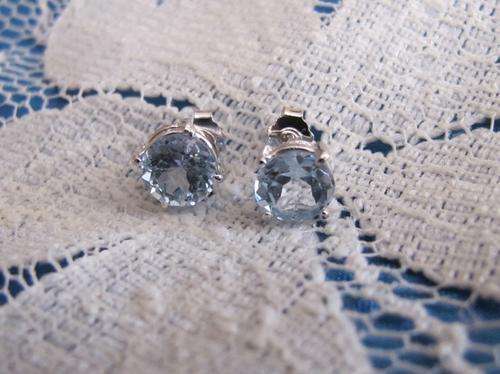 Gorgeous 2ct(!!) Blue Topaz and Platinum / Sterling Silver Earrings