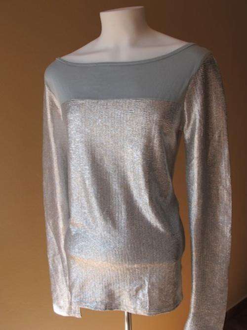CRAZY R1 START!!! Genuine Medium UK Brand ATMOSPHERE bling top