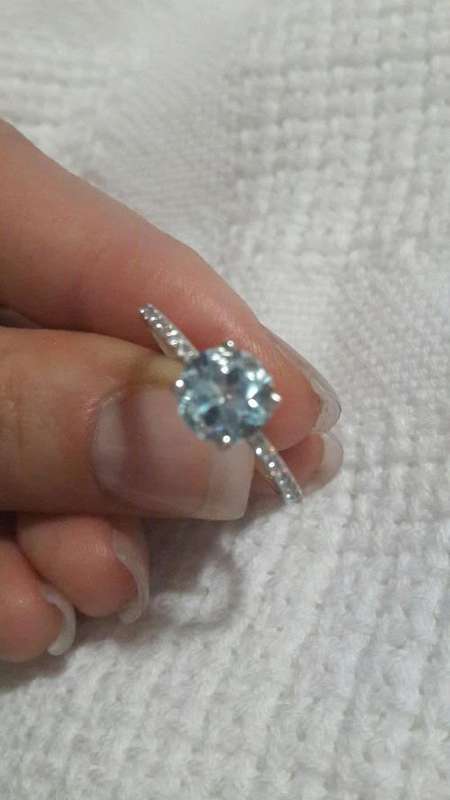 Stunning 1.67ct Blue Topaz & 20 pcs created white Sapphire 925 / Platinum Ring
