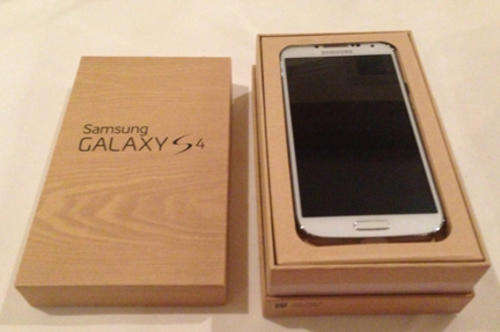 Galaxy S4 (White 16GB)