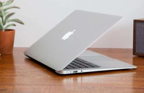 2017 MAC BOOK AIR. I5, 8GB RAM, 256GB SSD
