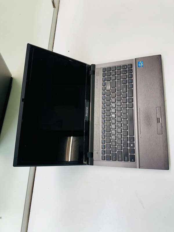 3RD GEN I5, 8GB RAM, 500GB HDD PROLINE W25CSW LAPTOP PC( NEEDS A BATTERY)