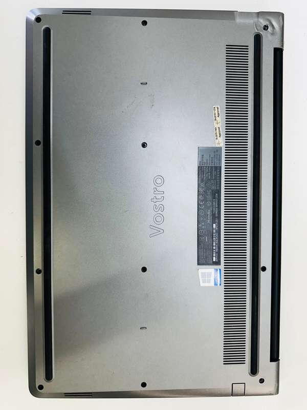 7th GEN I7, 8GB RAM , 500 GB HDD, DELL VOSTRO 5568 LAPTOP PC ( PLEASE READ DESCRIPTION)