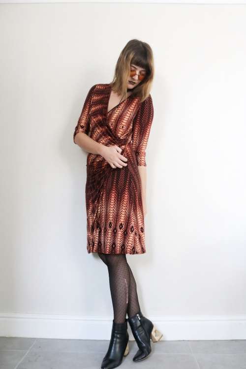 Vintage Geometric pattern red dress from Paris / wrap dress / knee high dress / short sleeves