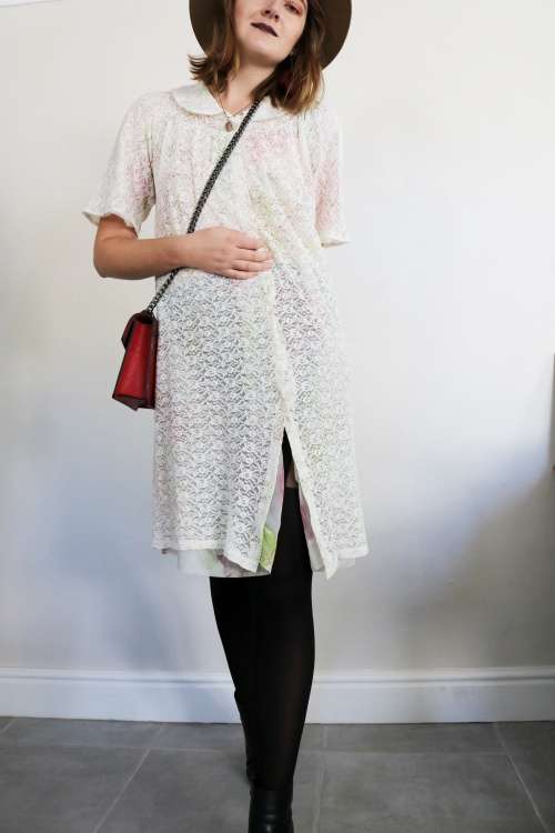 Vintage white lace dress / loose fitting dress / button up dress / size medium