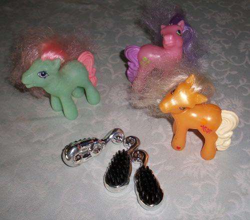3 my little ponies.