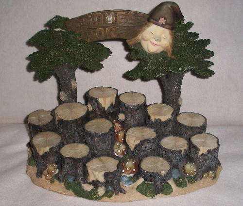 Collectable stand