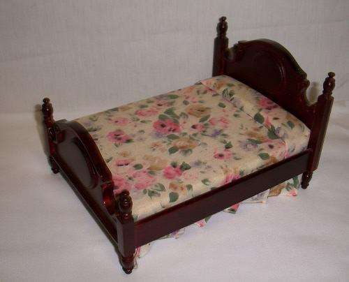 1/12 scale double bed.