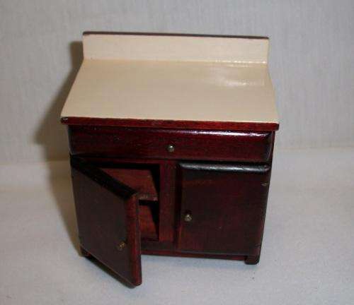 1/12 scale surface with cupboard.