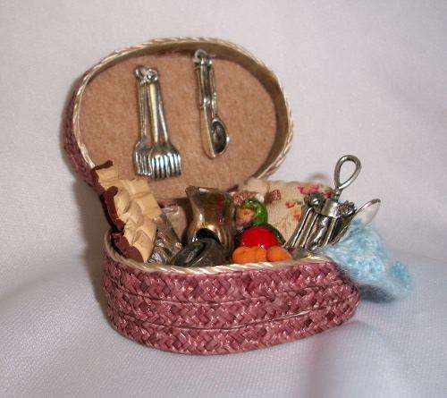 Miniature picknic basket with goodies