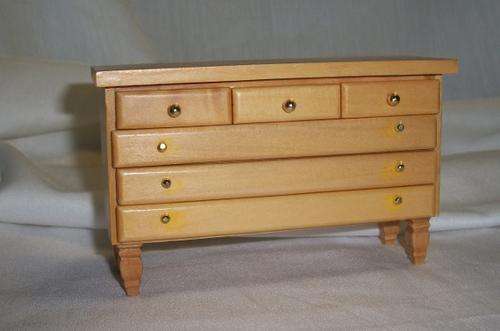 Stunning 1/12 side cupboard.
