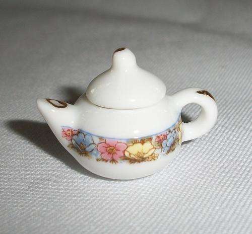 Dollhouse china tea pot