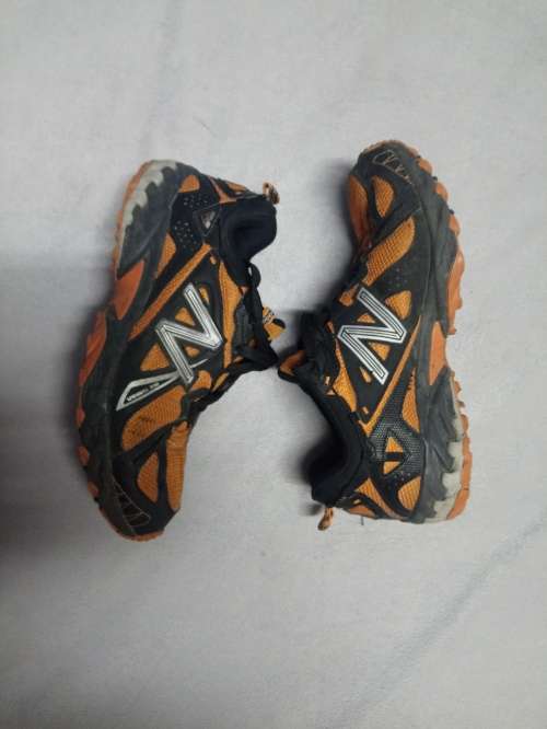 Orange/Black New Balance size 9