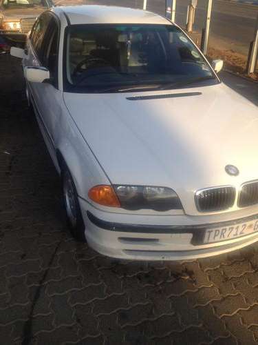 BMW 318i Manual E46