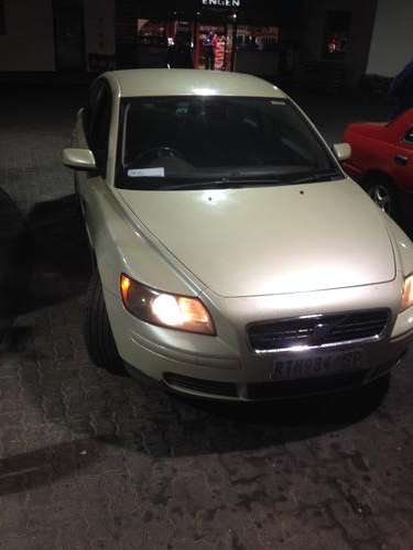 Volvo S40 2.4i manual
