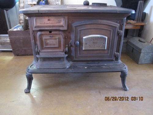 ALL ORIGINAL Union NO. 7 Coal Stove in working/running order!!!