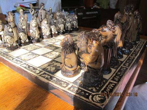 Extremely detailed vintage CLASSIC CHESS SET!  Magnificent item