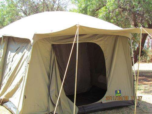 HOWLING MOON CANVAS NOVA BUSH COTTAGE 3  - SLEEPS 6