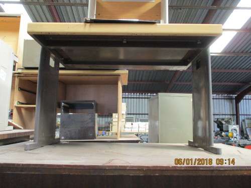 OFFICE DESK - VALUED AT R450.00