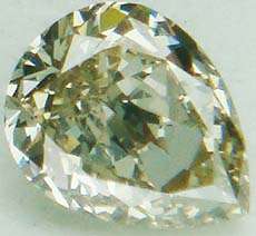GLITTERING LIGHT BROWN 0.26CT PEAR DIAMOND