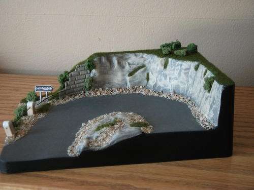 DISPLAY STAND FOR MODEL CARS