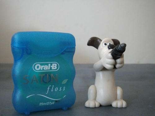 GROMIT FROM WALLCE AND GROMIT