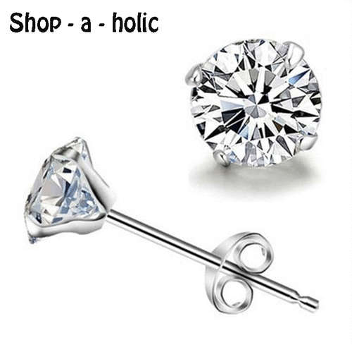 ***STUNNING ROUND CRYSTAL STUDS ***
