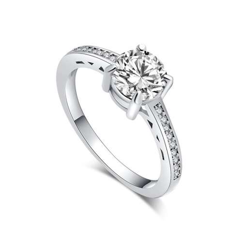 *** SHINY CUBIC ZIRCONIA RING * Size 8  / P 1/2***
