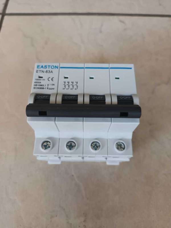 63A DC 4 pole circuit breaker
