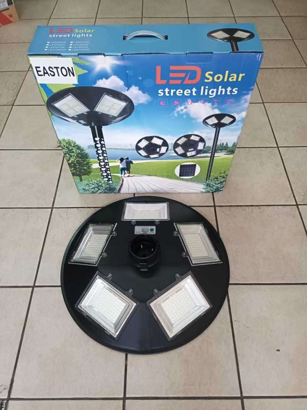500w Easton Solar UFO light with sensor and remote