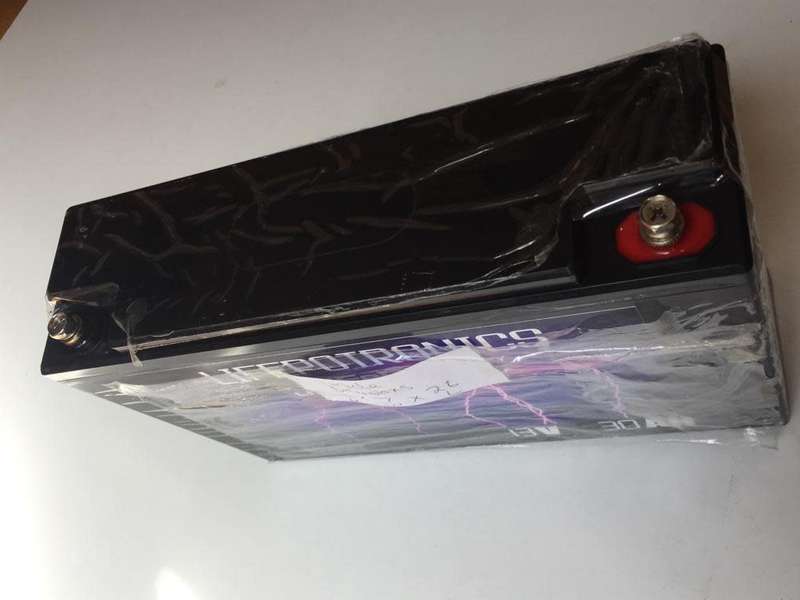 12.8V 30AH 380WH Lifepo4 battery with 30A bms