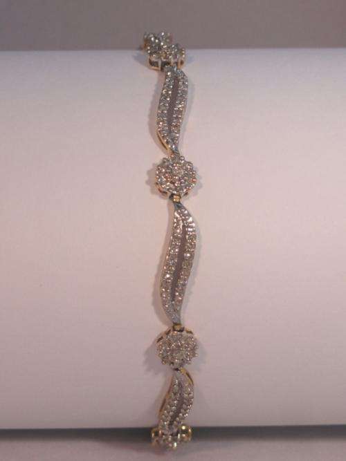 SPARKLING***SEE VIDEO*** 1CT DIAMOND BRACELET 10k GOLD #VALUATION R22,5500.00