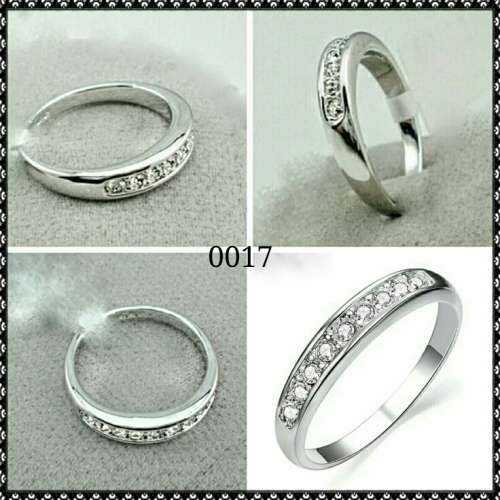 *BEAUTIFUL 18K WHITE GOLD PLATED ETERNITY WEDDING RING,FREE BOX, SIZES 5.5, 6, 6.5, 7.5