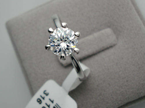 ***GORGEOUS! 18K WHITE GOLD PLATED ENGAGEMENT RING***SIZES 5.5 & 6