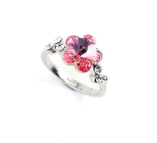 ***BEAUTIFUL! 18K WHITE GOLD PLATED PINK FLOWER CRYSTAL RING***SIZE 6.5