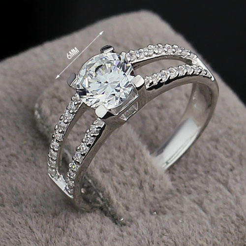 ***BEAUTIFUL 925 STERLING SILVER CZ ENGAGEMENT RING***SIZES 5, 7 or 8
