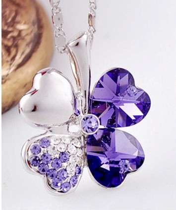***GORGEOUS 4 LEAF CLOVER CRYSTAL PENDANT - PERIDOT GREEN OR PURPLE***