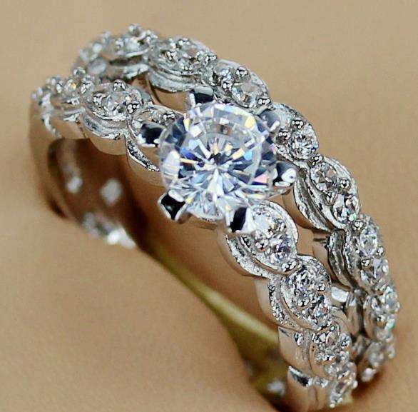 ***GORGEOUS! 925 STERLING SILVER 2 PIECE WEDDING SET CZ RINGS***SIZES 6 OR 7