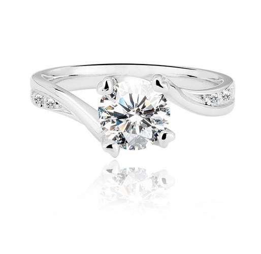 ***BEAUTIFUL 925 SILVER CZ ENGAGEMENT RING***SIZES 5.5, 7.5 or 8.5