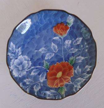 Imari Bowl/Plate Orange flowers 12cm Across 2.5cm High