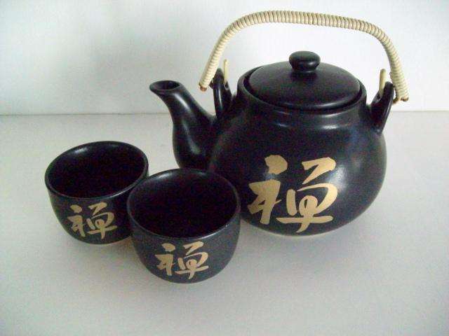 Oriental Tea Pot and Two Cups