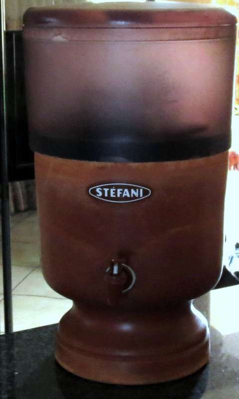 Stefani ceramic/plastic water filter and cooler