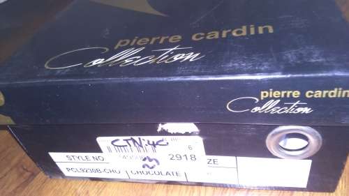 Pierre Cardin size 6 brown