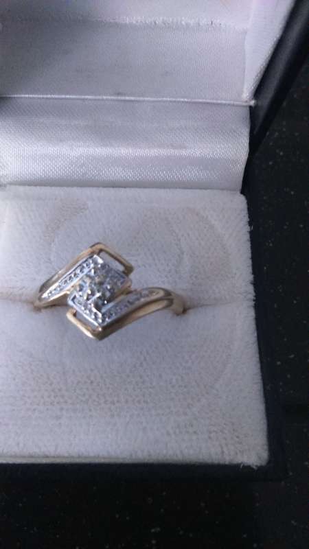 9ct gold ring size R