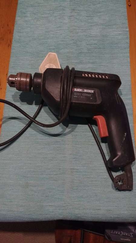 Black and Decker 400W electric drill (R1 ACTION)