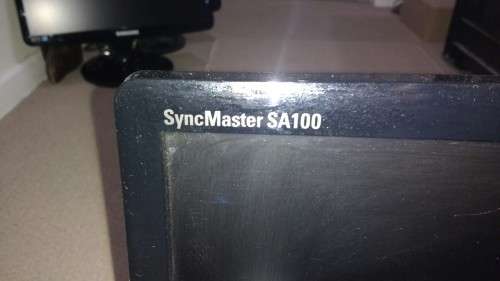 Samsung SyncMaster S100 18.5" LED Screens