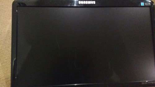 Samsung SyncMaster S100 18.5" LED Screens