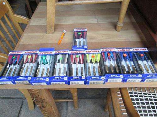 10 X  Vintage Spinsport Set Of 3 x Featherd Brass Darts