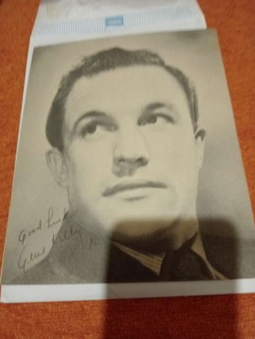 Gene Kelly, famous American actor, original autograph
