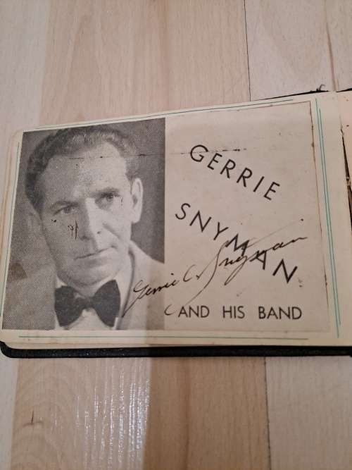 Gerrie Snyman en sy orkes,Sy oorspronklike handtekening